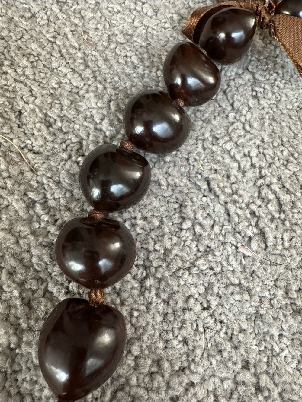 Beautiful Authentic Hawaiian Kukui Nut Lei Necklace 🌺✨ - Picture 3 of 3